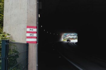 Tunnel nahe Bahnhof