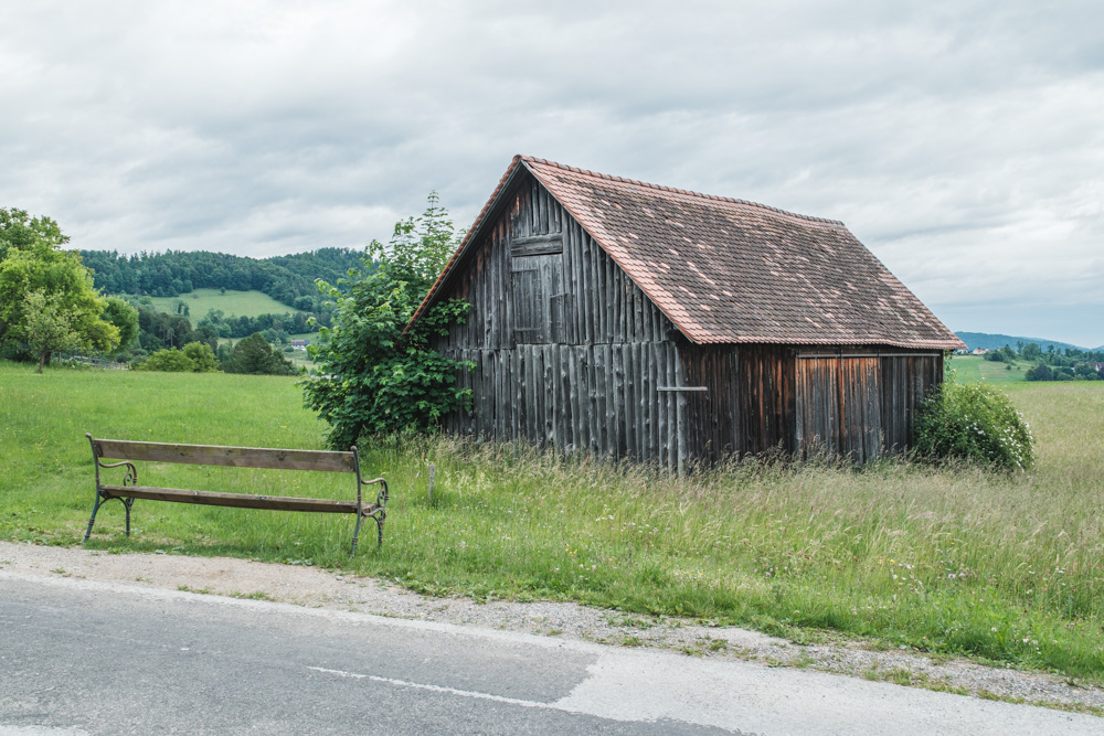 Kultur- und Naturwanderweg Rein-Eisbach 3 2 asphaltierte strasse