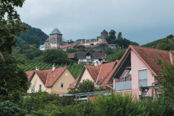 Deutschlandsberger Klause mit Burg Deutschlandsberg 1 burg deutschlandsberg sommer