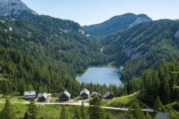 6-Seen-Wanderung auf der Tauplitzalm 13 16 ausblick steirersee huetten