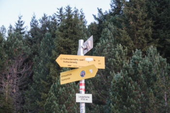 3 wegweiser zirbitzkogel