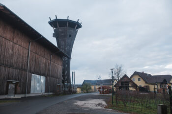 Von Gamlitz auf den Sernauberg – Rundwegwanderung 3 3 weinleiten wasserturm