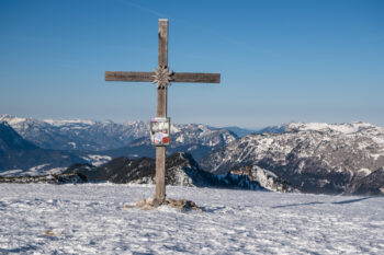 5 lawinenstein gipfelkreuz