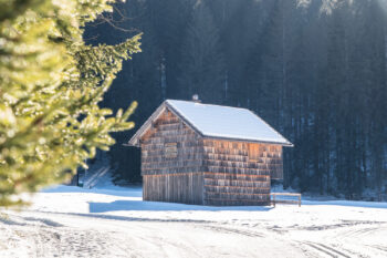 6 blaa alm holzhuette