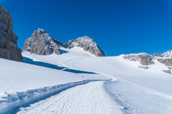 Seethaler-Hütte – von der Dachstein-Bergstation 5 3 winterwanderweg seethaler huette