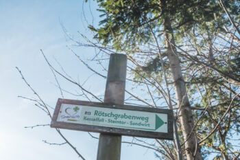 R13 Rötschgrabenweg in Semriach 4 3 roetschgraben wegweiser