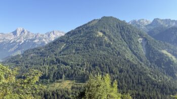 Dörfelstein (1.070 m) Rundweg von Hall 13 13 blick admonter haus